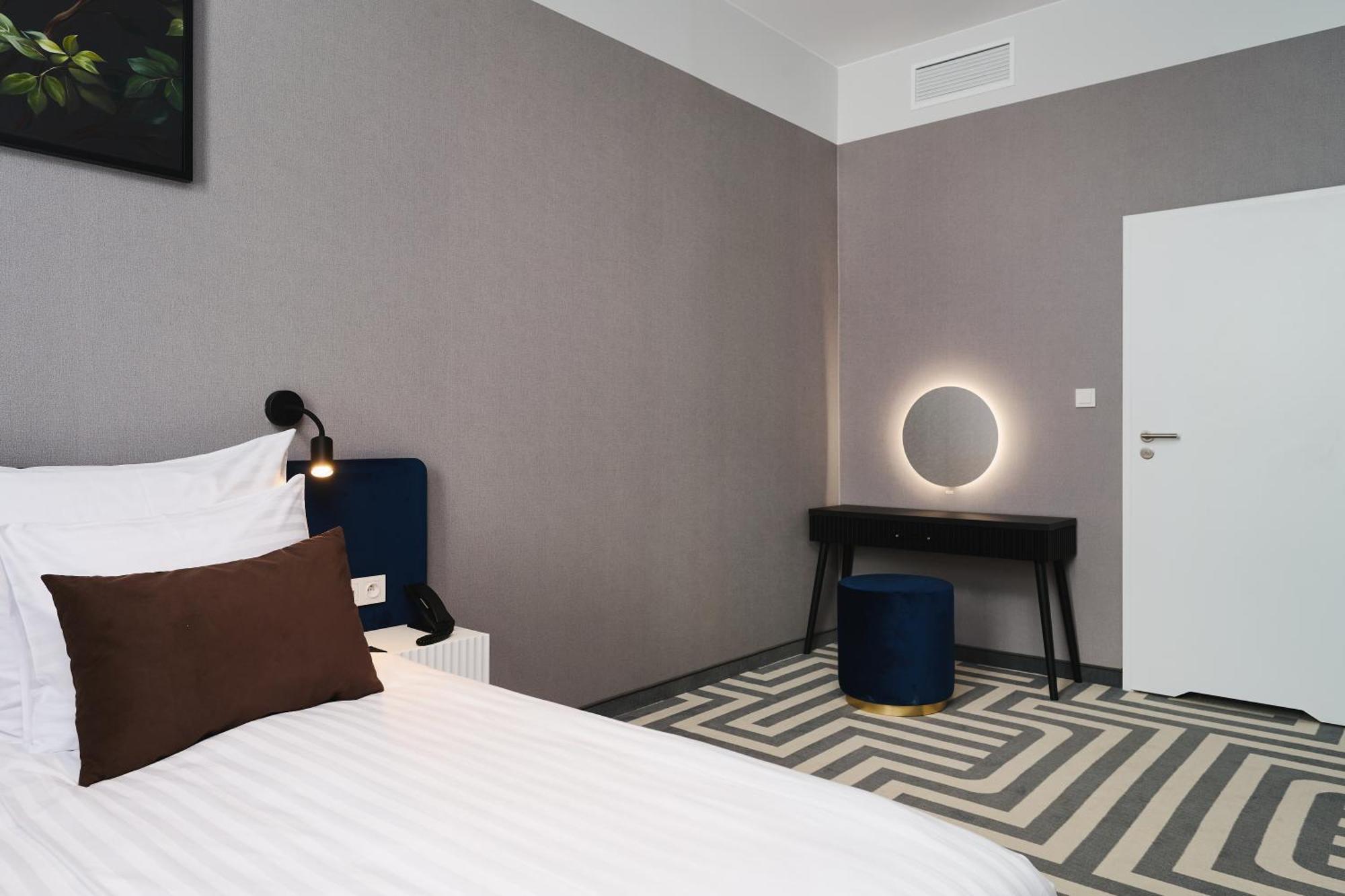Aiden By Best Western Lodz מראה חיצוני תמונה