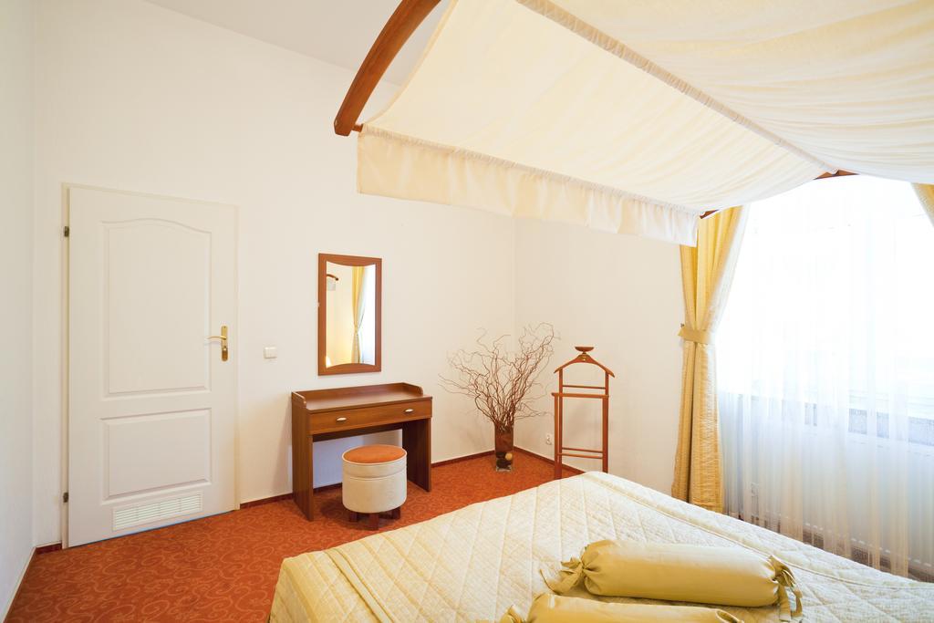 Aiden By Best Western Lodz מראה חיצוני תמונה