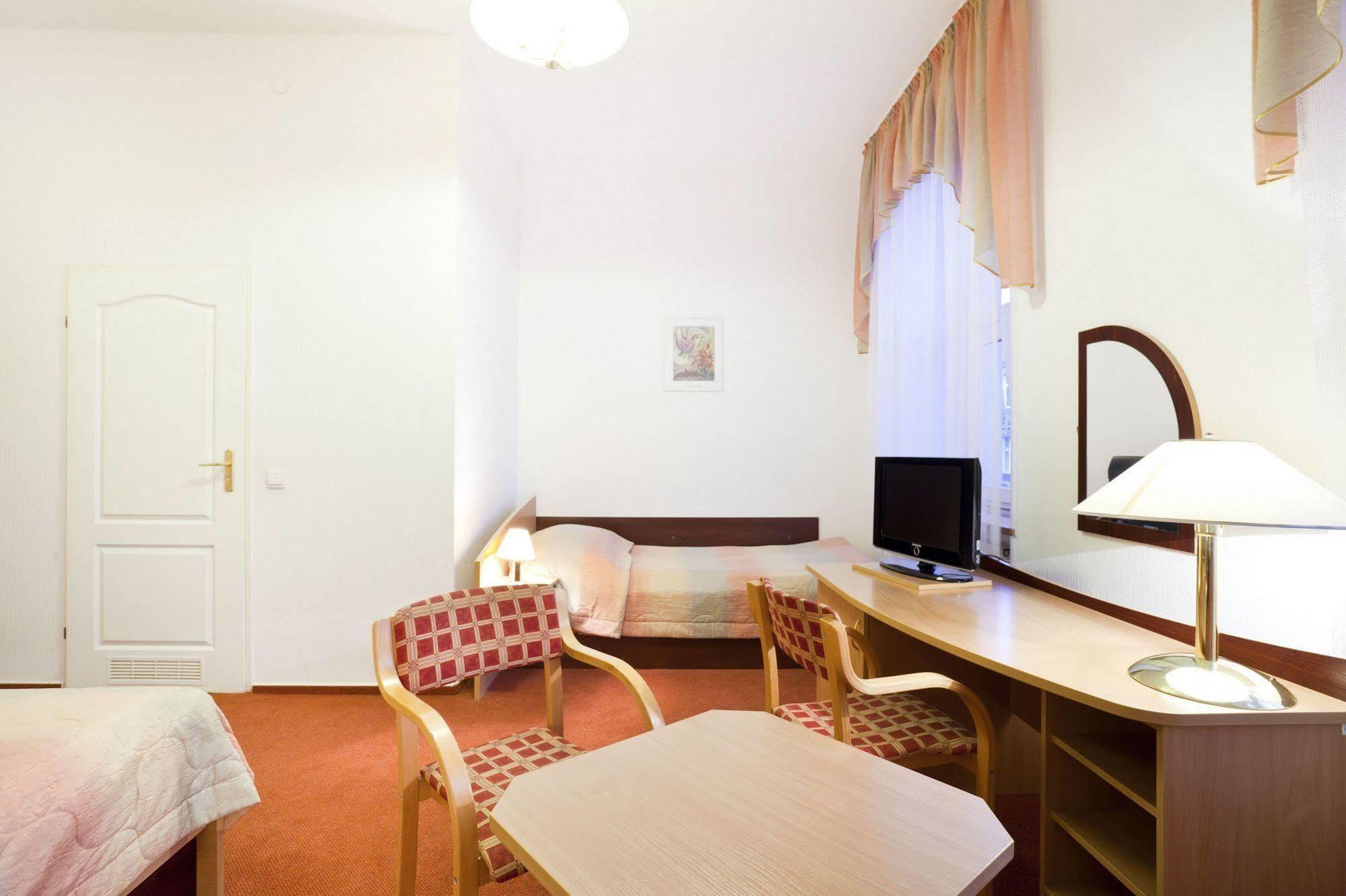 Aiden By Best Western Lodz מראה חיצוני תמונה