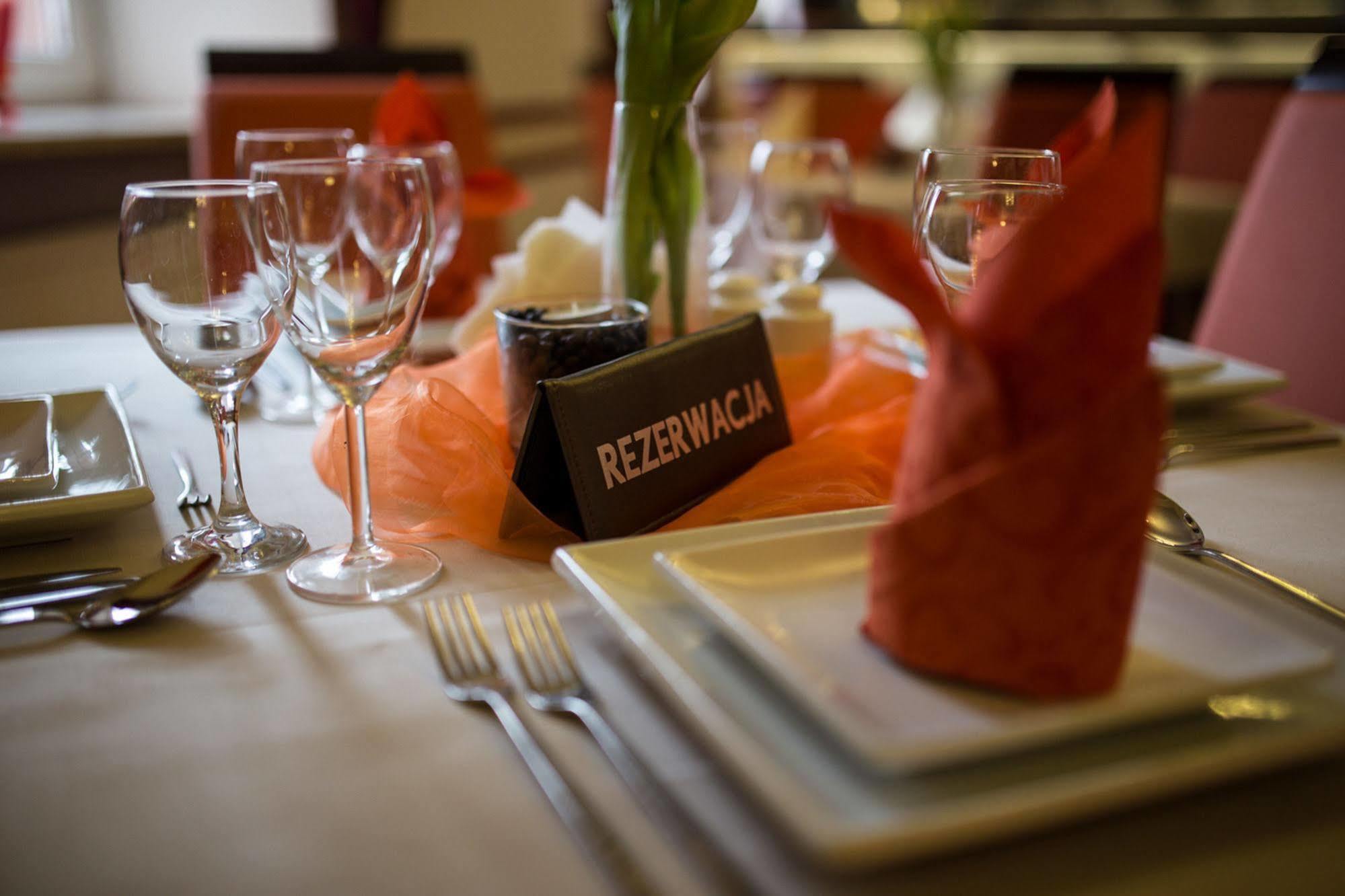Aiden By Best Western Lodz מראה חיצוני תמונה